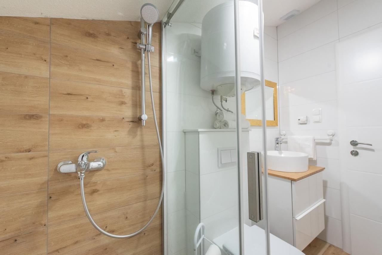 Apartmani Mara Kaštela Extérieur photo