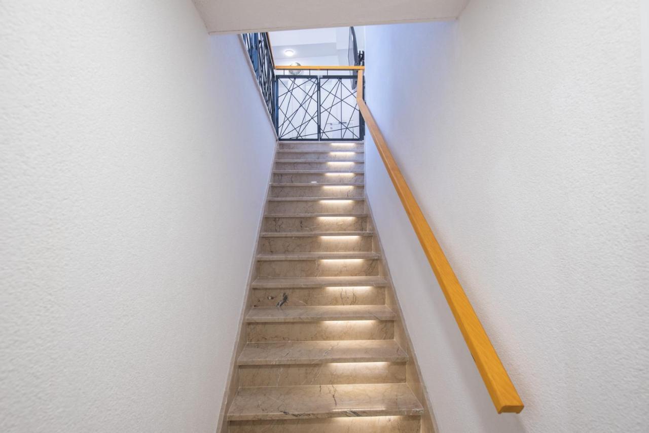 Apartmani Mara Kaštela Extérieur photo