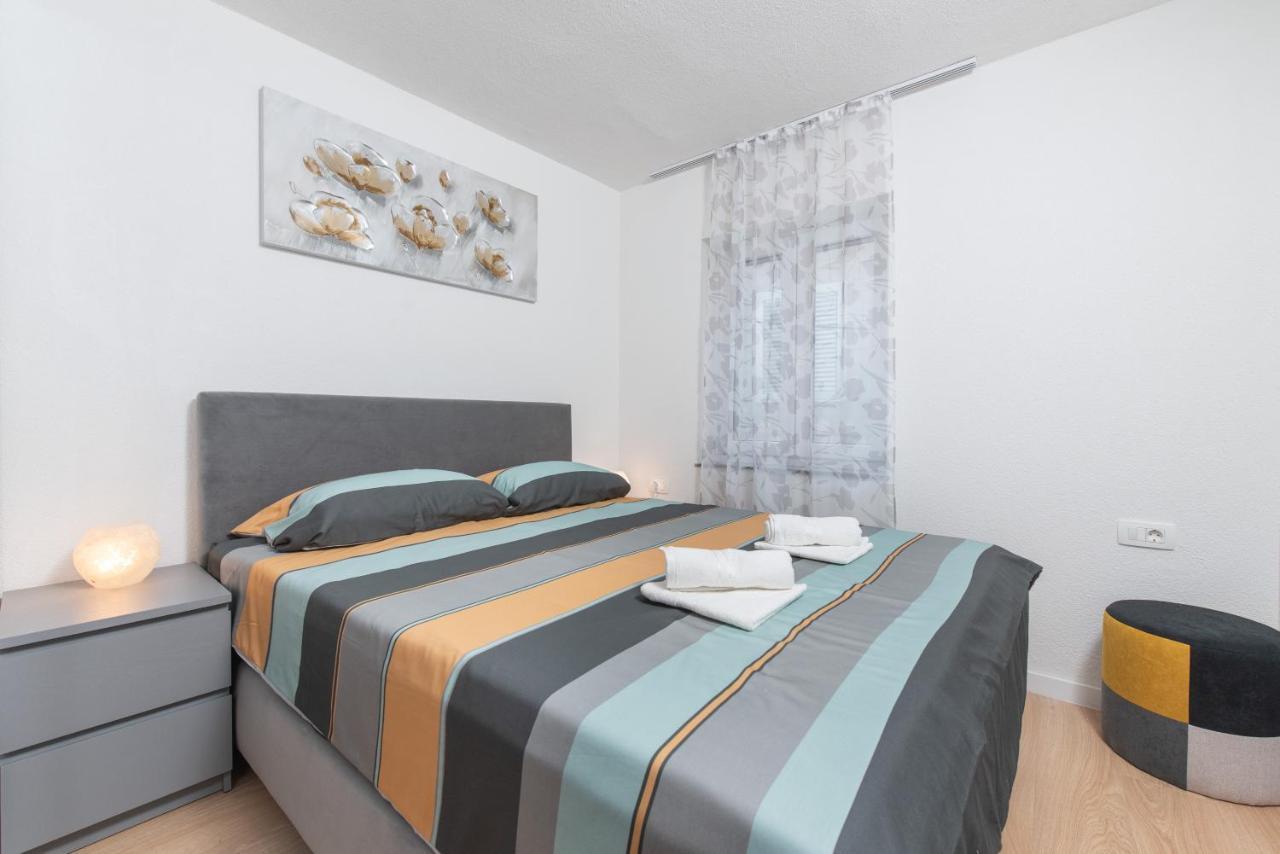 Apartmani Mara Kaštela Extérieur photo