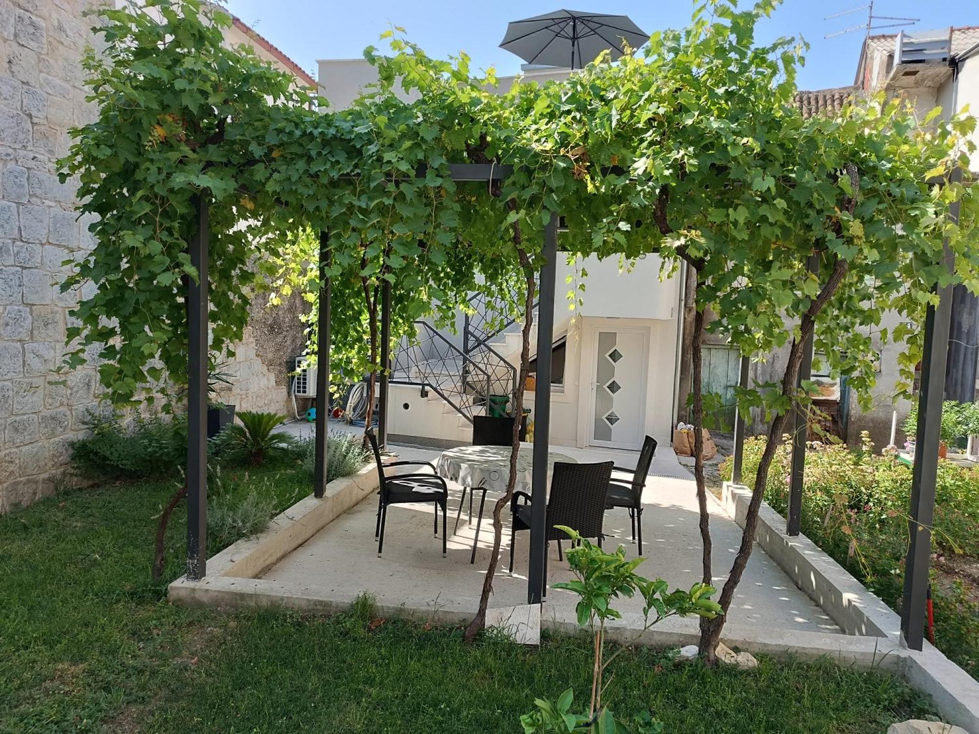 Apartmani Mara Kaštela Extérieur photo